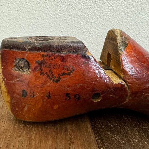 Vintage‎ Antique? Wooden Cobbler Shoe Form Gebl Company Size 7C - Picture 2 of 11